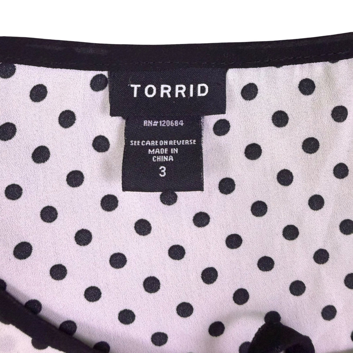 Torrid Womens White & Black Polyester Polka Dot Flutter Sleeve Top Size 3