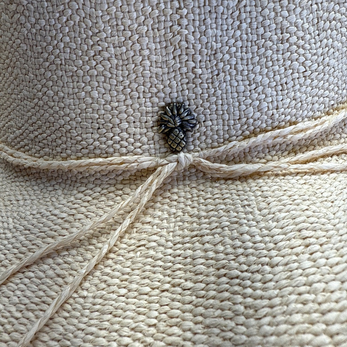 Tommy Bahamas Wide-Brimmed Beige Straw Sun Hat For Woman