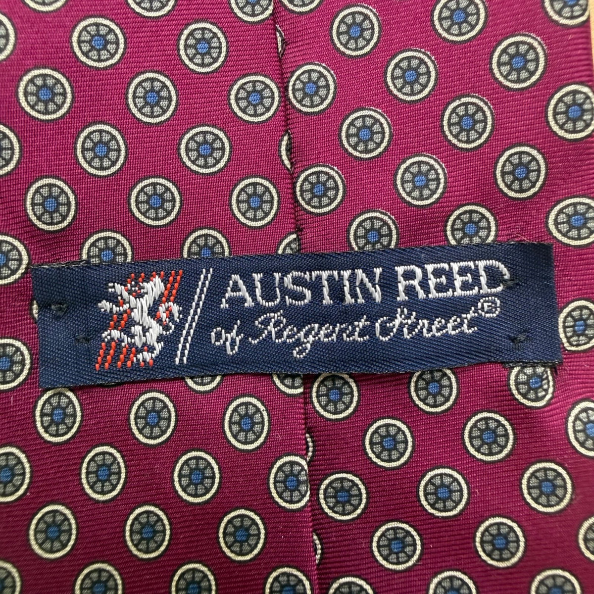 Austin Reed Mens Purple Italian Silk Necktie Geometric Pattern Made In USA 
