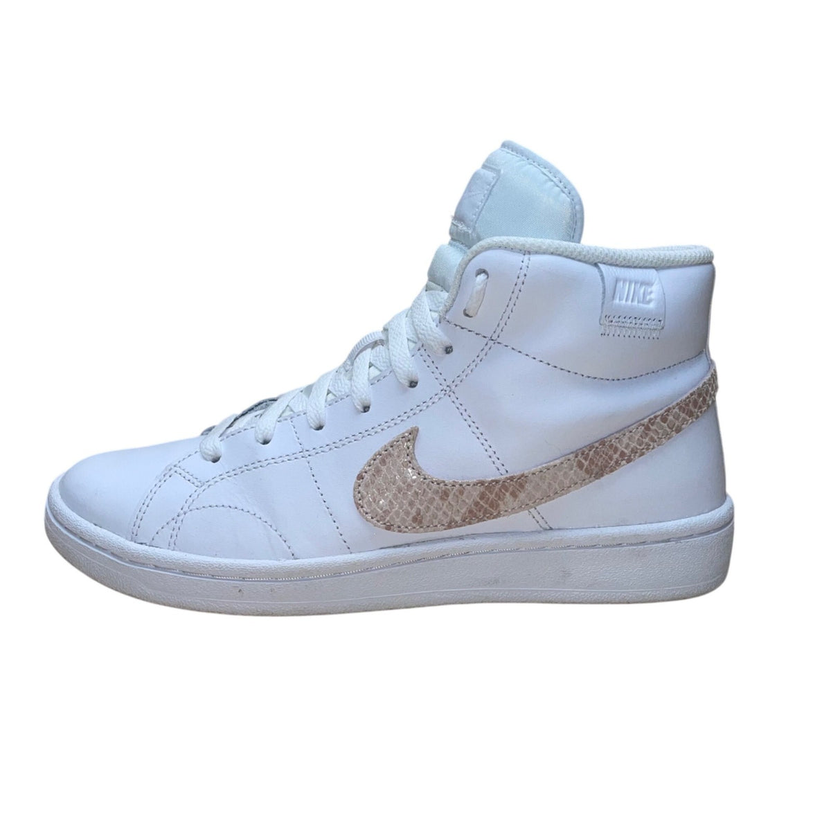 Nike Women’s White & Beige Snakeskin Swoosh Court Royale 2 Sneakers  Size 8.5