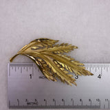 Trifari Womens Gold Tone Metal Leaf Design Vintage Brooch Pin Jewelry