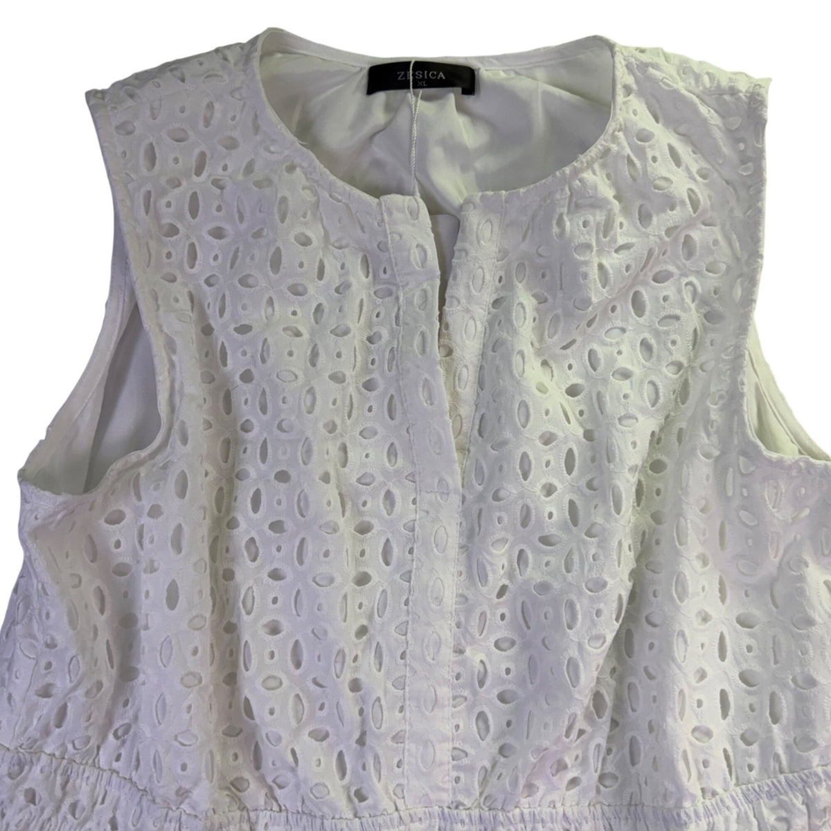 Zesica Women’s White Eyelet Sleeveless Maxi Dress Size XL