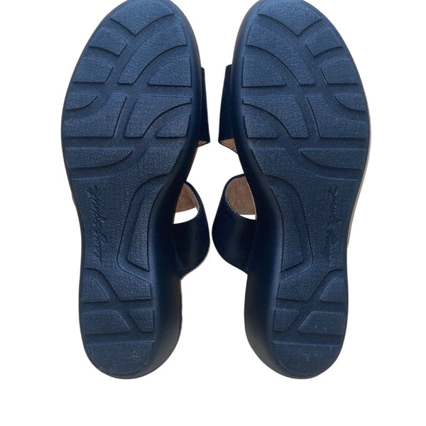 Easy Spirit Women’s Black Cushioned Footbed Kaitrin Wedge Sandals Size 10M