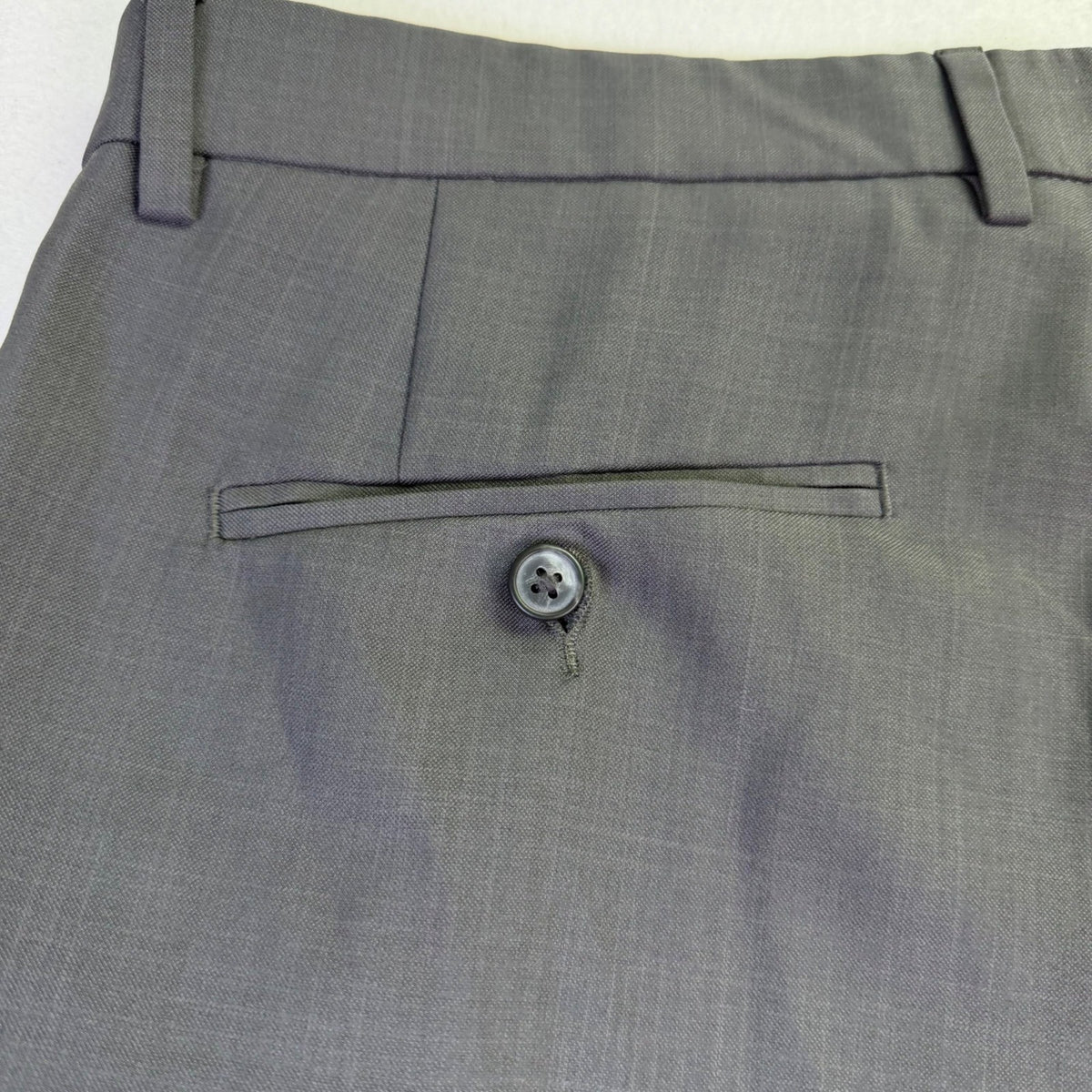 Haggar Mens Grey Dress Pants Formal Classic Fit Size 34/32 