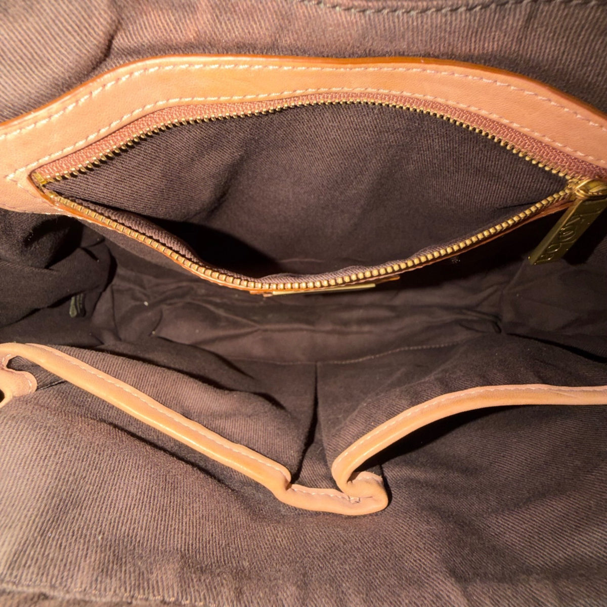 Kooba Women’s Tan Leather Front Brass Hardware Multiple Pockets Shoulder Bag
