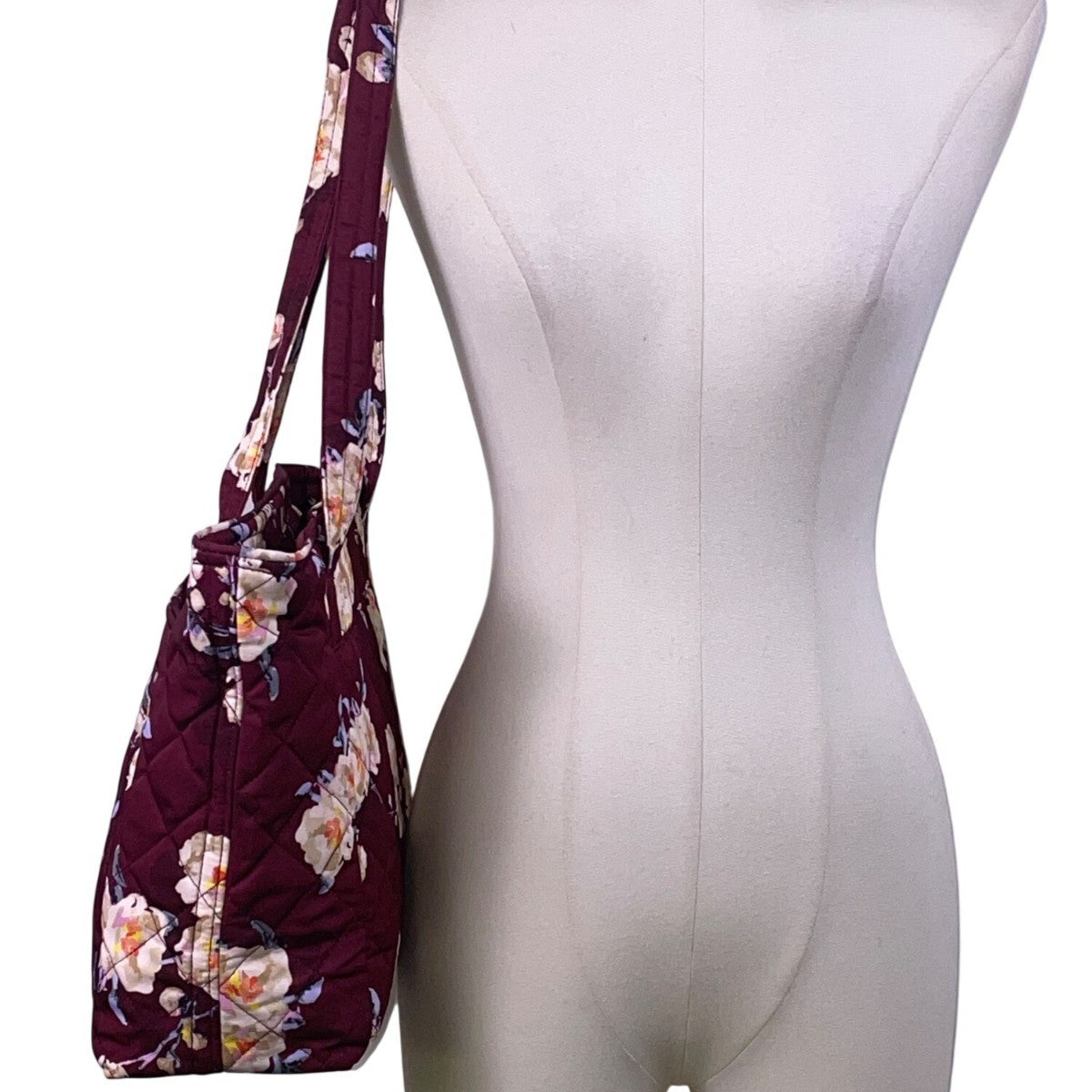Vera Bradley Women’s Maroon Quilted Blooms & Branches Floral Print Vera Tote Bag