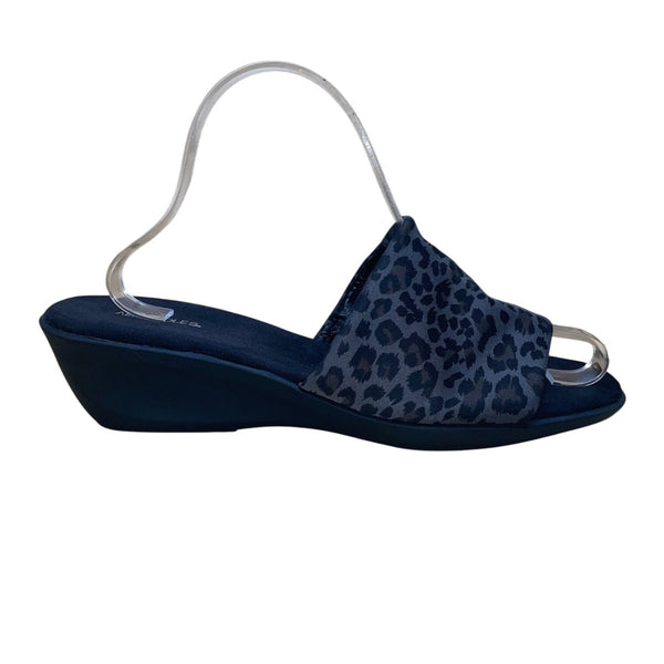 Aerosoles Women’s Gray Leopard Print Fabric Open-Toe Wedge Sandals Size 10M