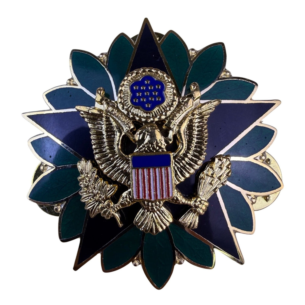 US Army Mens Gold Tone Enamel Badge With Great Seal Design Identification