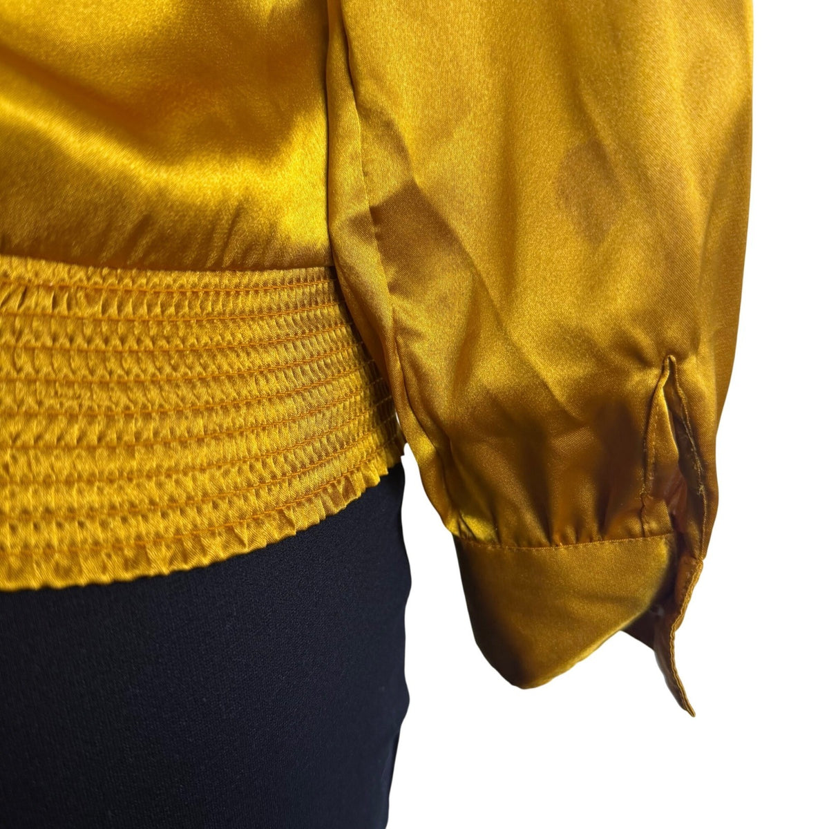 Vintage Notations Women’s Gold Polyester Long-Sleeve Blouse Pleated Front Size 4