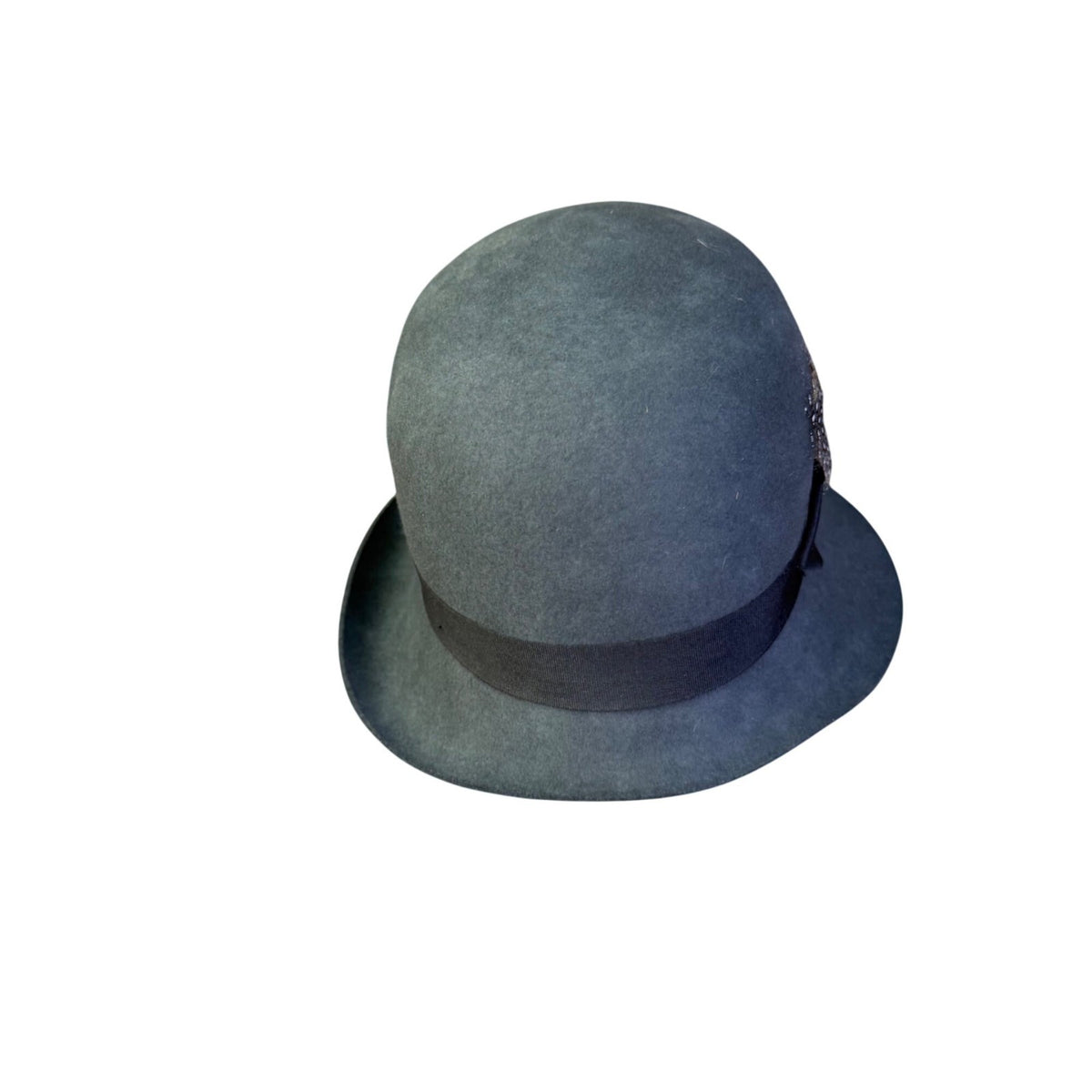 Goorin Bros Womens Grey Felt Cloche Hat With Feather & Black Ribbon Accent Sz M