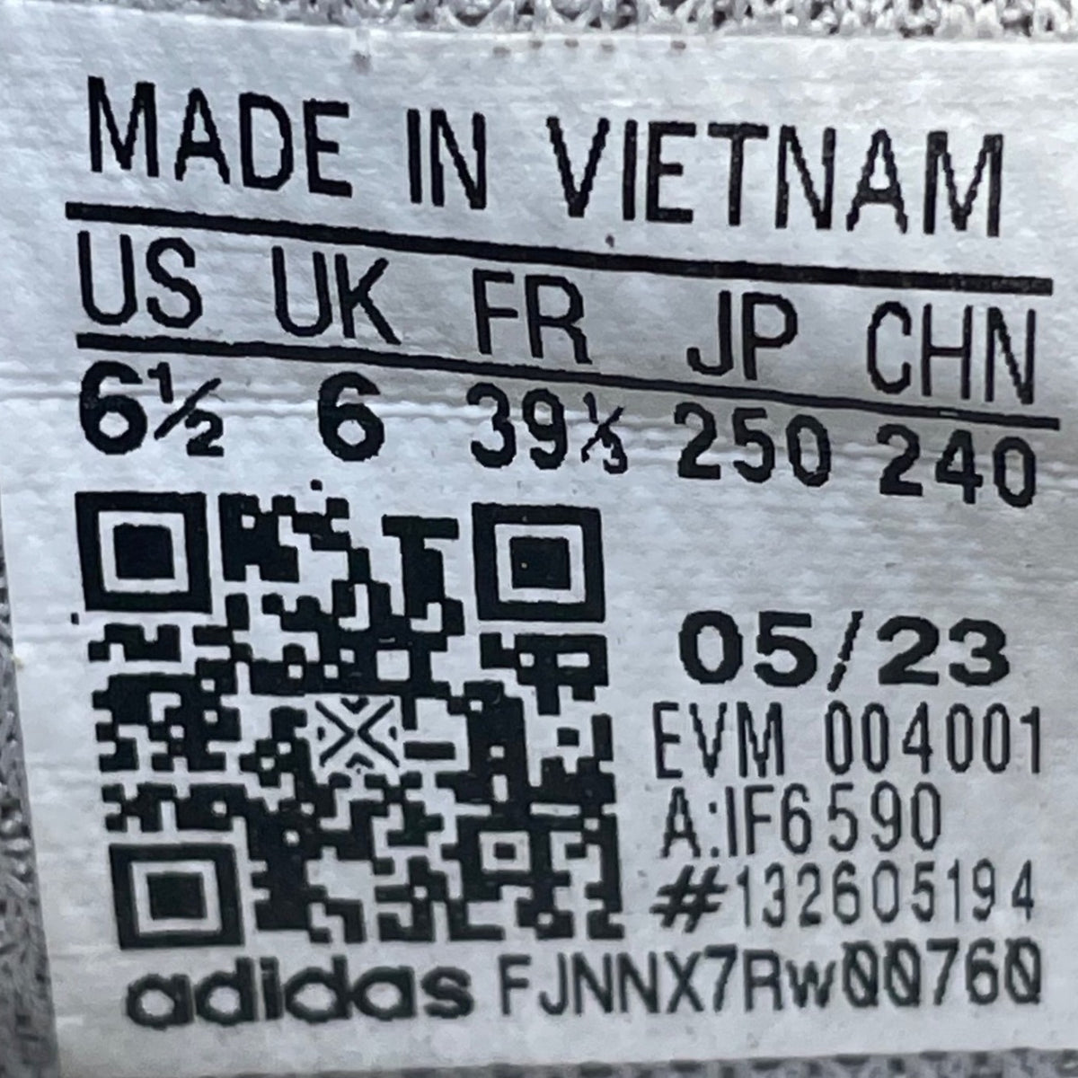 Adidas Men’s Silver Breathable Mesh AdiPlus Ozmillen Sneakers Size 6.5