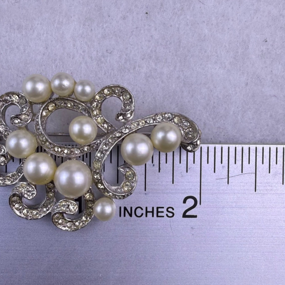 Marvella Women’s Silver Tone Faux Pearl & Rhinestone Brooch & Earrings Set