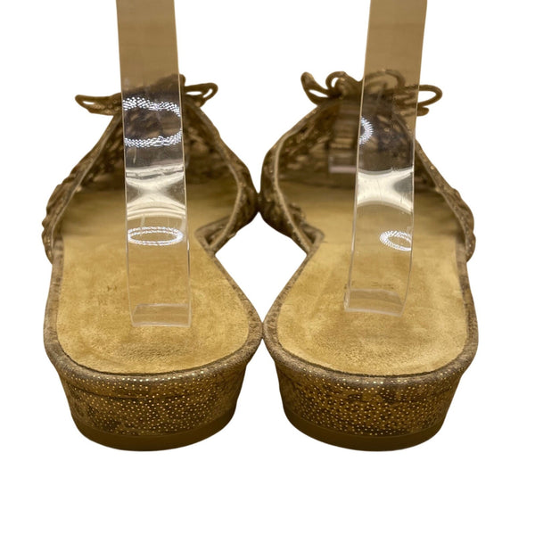 Vintage Stuart Weitzman Women’s Gold Leather Open-Toe Slingback Floral Sandals S