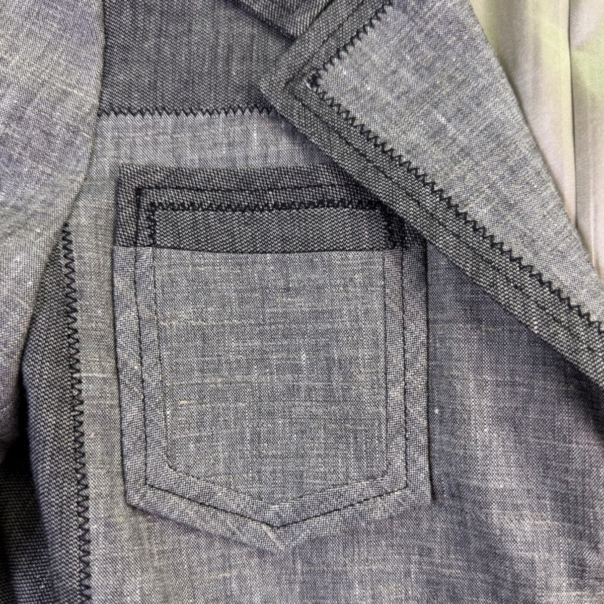 Elie Tahari Womens Gray Blazer & Pants Suit  Stretch Elevated Look Size 2
