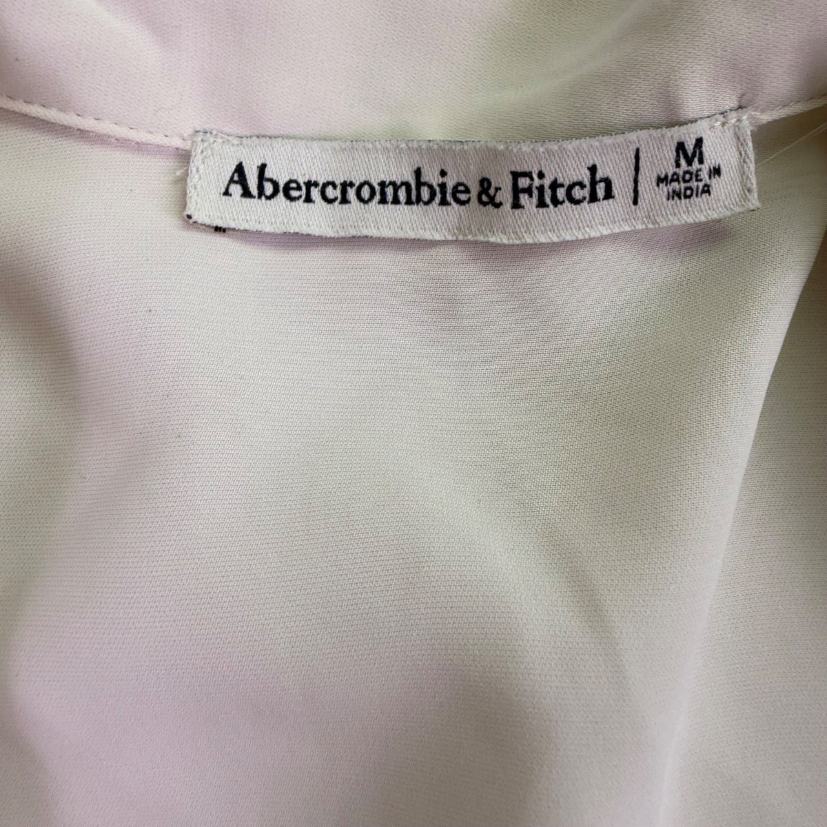 Abercrombie & Fitch Women’s Ivory Button-Up Blouse Long Sleeve  Size M 