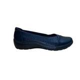 Clarks Women’s Black Leather Cora Iris Slip-On Wide Width Flat Shoes Size 7.5
