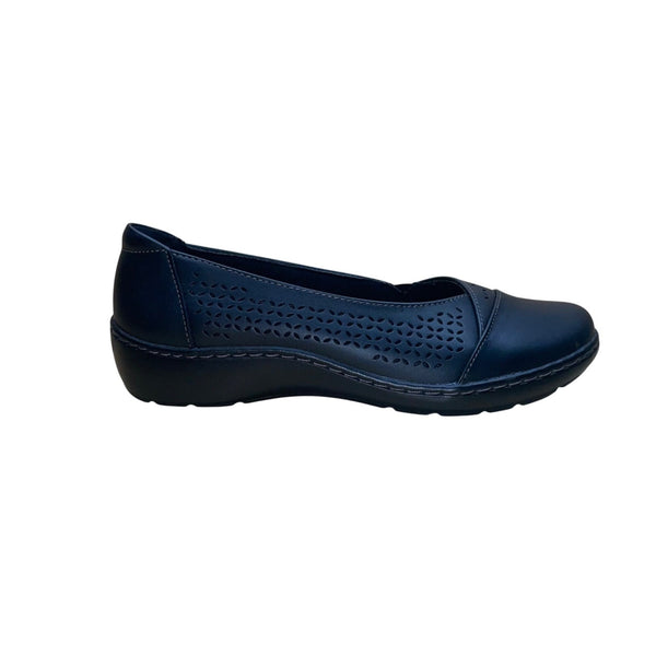 Clarks Women’s Black Leather Cora Iris Slip-On Wide Width Flat Shoes Size 7.5