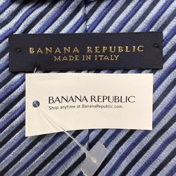 Banana Republic Mens Blue Striped 100% Silk Tie Made In Italy Elegant Neckwear