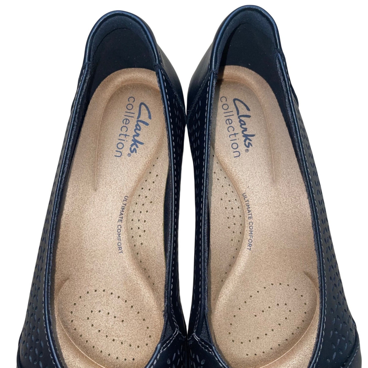 Clarks Women’s Black Leather Cora Iris Slip-On Wide Width Flat Shoes Size 7.5