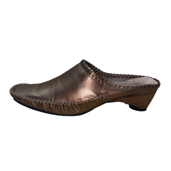 Modellista Women’s Bronze Stitched Leather Slip-On Drive Mules Size 10M
