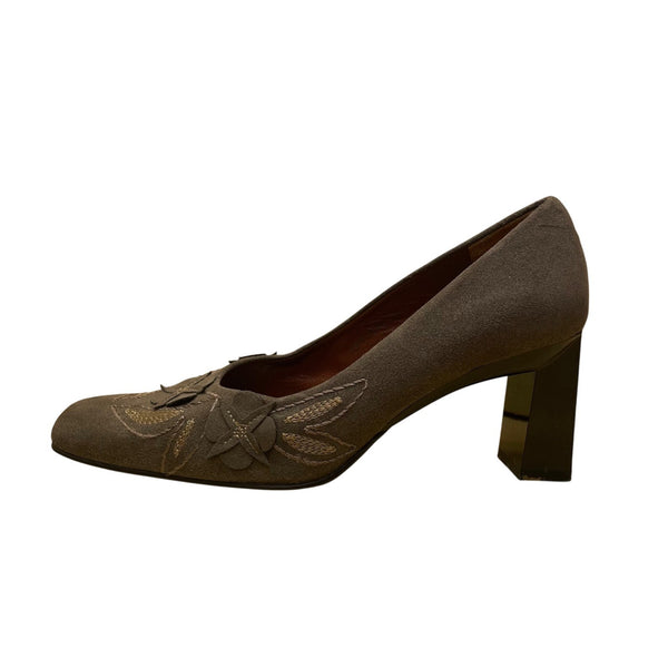 Sesto Meucci Women's Gray Suede Floral Embroidered Block Heels Size 8M