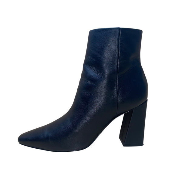 Marc Fisher Women’s Black Leather Block Heel Mlyanara Ankle Booties Size 8.5M
