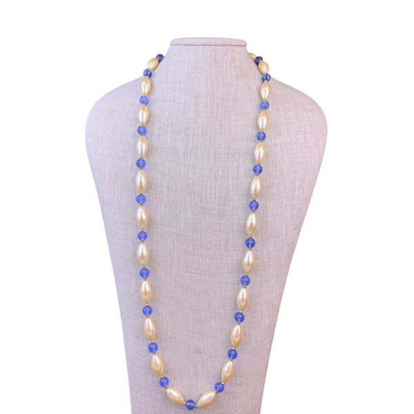Monet Womens Cream & Blue Bead Vintage Necklace 50s 60s Era Oval & Round Design