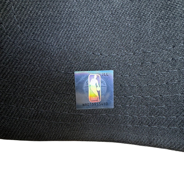 New Era Mens Black Polyester New York Knicks Snapback Cap Embroidered Logo OS