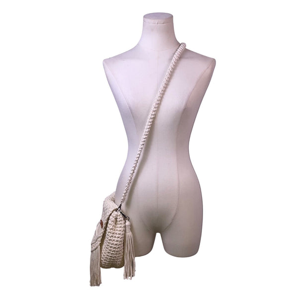 Lucky Hat Women’s White Macrame With Fringe Detail Crossbody Bag