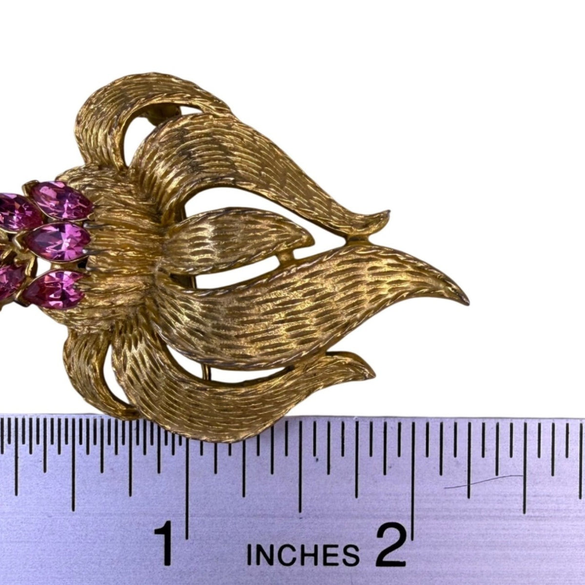 Vintage Schrager Womens Gold Tone & Pink Marquise Floral Brooch Jewelry