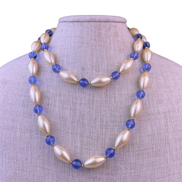 Monet Womens Cream & Blue Bead Vintage Necklace 50s 60s Era Oval & Round Design