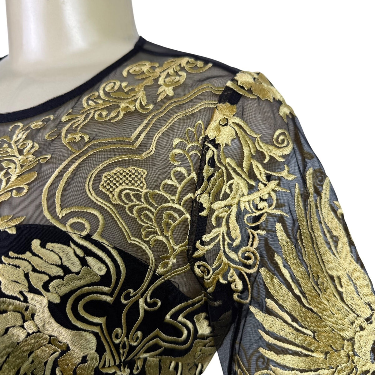 Joryaxuan Black & Gold Embroidered Sheath Dress Short Sleeve Mesh Detail Sz M