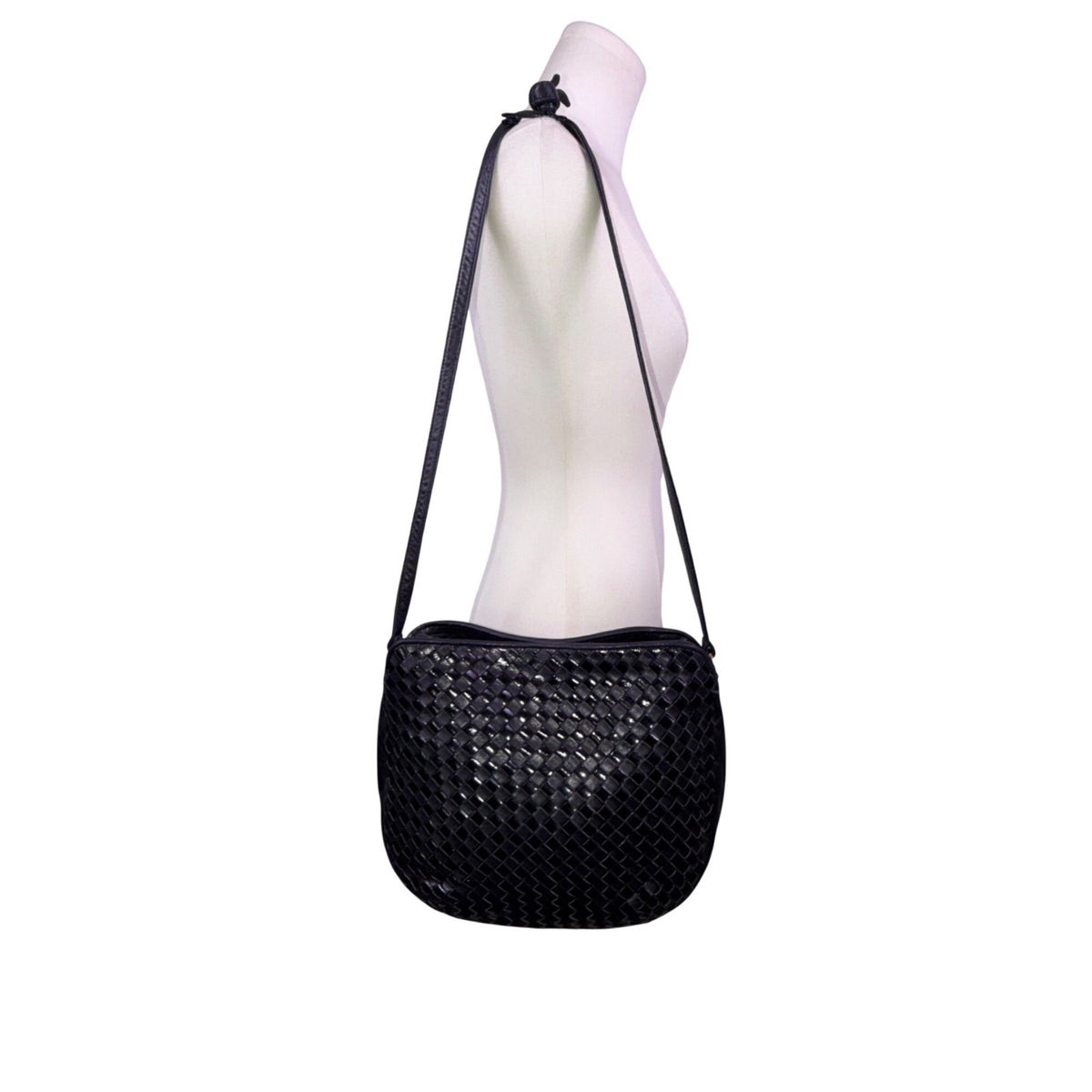 Jay Herbert Women’s Black Leather Woven Vintage Style Knotted Strap Shoulder Bag