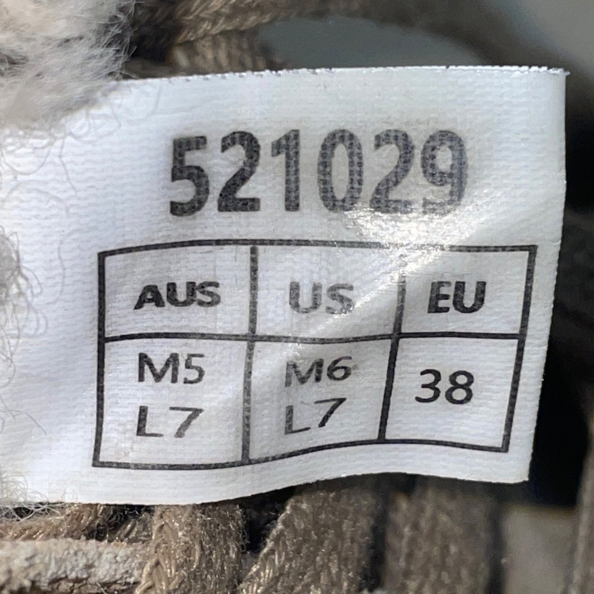 UGG Australian Shepherd Women’s Brown Suede & White Wool Mina Boots Size M6/L7