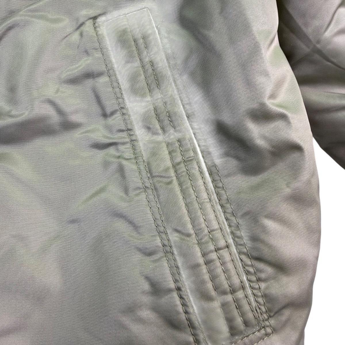 U.S. Army Mens Olive Nylon Bomber Jacket Lightweight Warm Ribbed Cuffs Pockets L