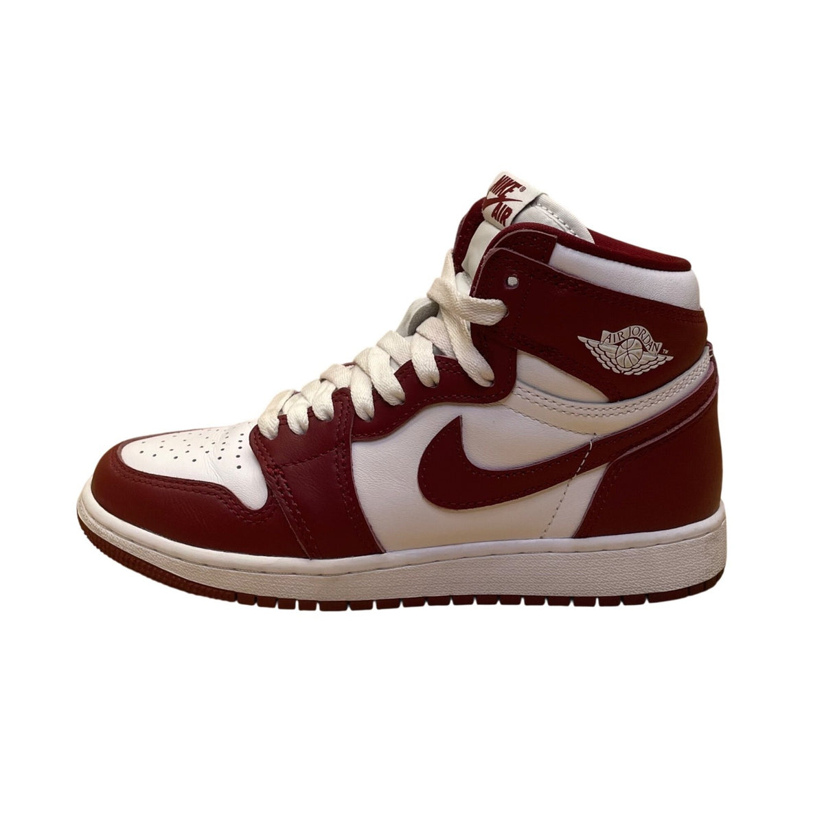 Nike Youth Red & White Air Jordan 1 Retro High OG GS Basketball Shoes Size 4.5Y
