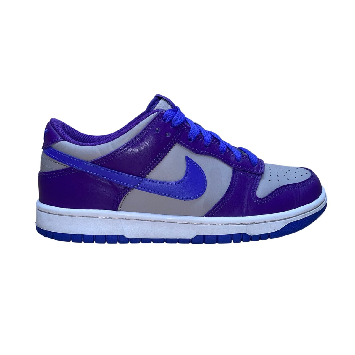 Nike Youth Wild Grape & Persian Violet Dunk Low Retro Athletic Sneakers Size 6Y