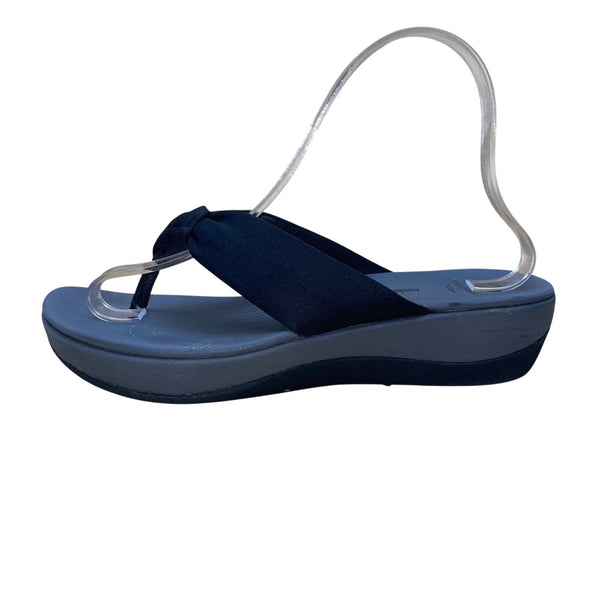 Cloudsteppers By Clarks Women’s Gray & Black Straps Slip-On Sandals Size 5.5