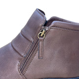 Easy Street Women’s Brown Vegan Pebbled Side Zipper Zozo Ankle Boots Size 9.5W