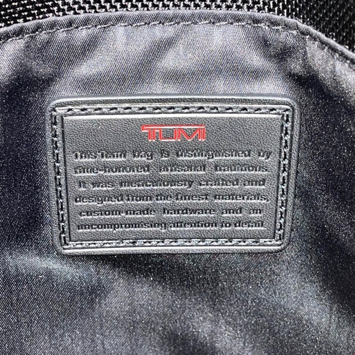 Tumi Mens Black Nylon Adjustable Strap With Zippered Pockets Messenger Bag