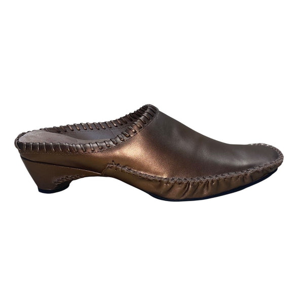 Modellista Women’s Bronze Stitched Leather Slip-On Drive Mules Size 10M