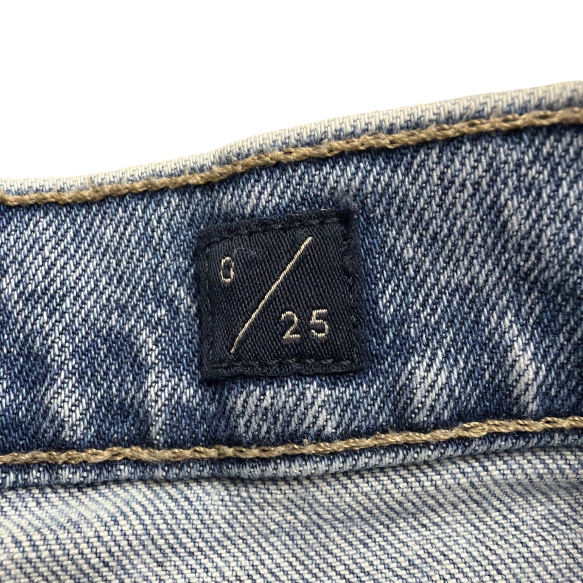 Lucky Brand Womens Blue Relaxed Denim Shorts With Distressed Hem Size 0