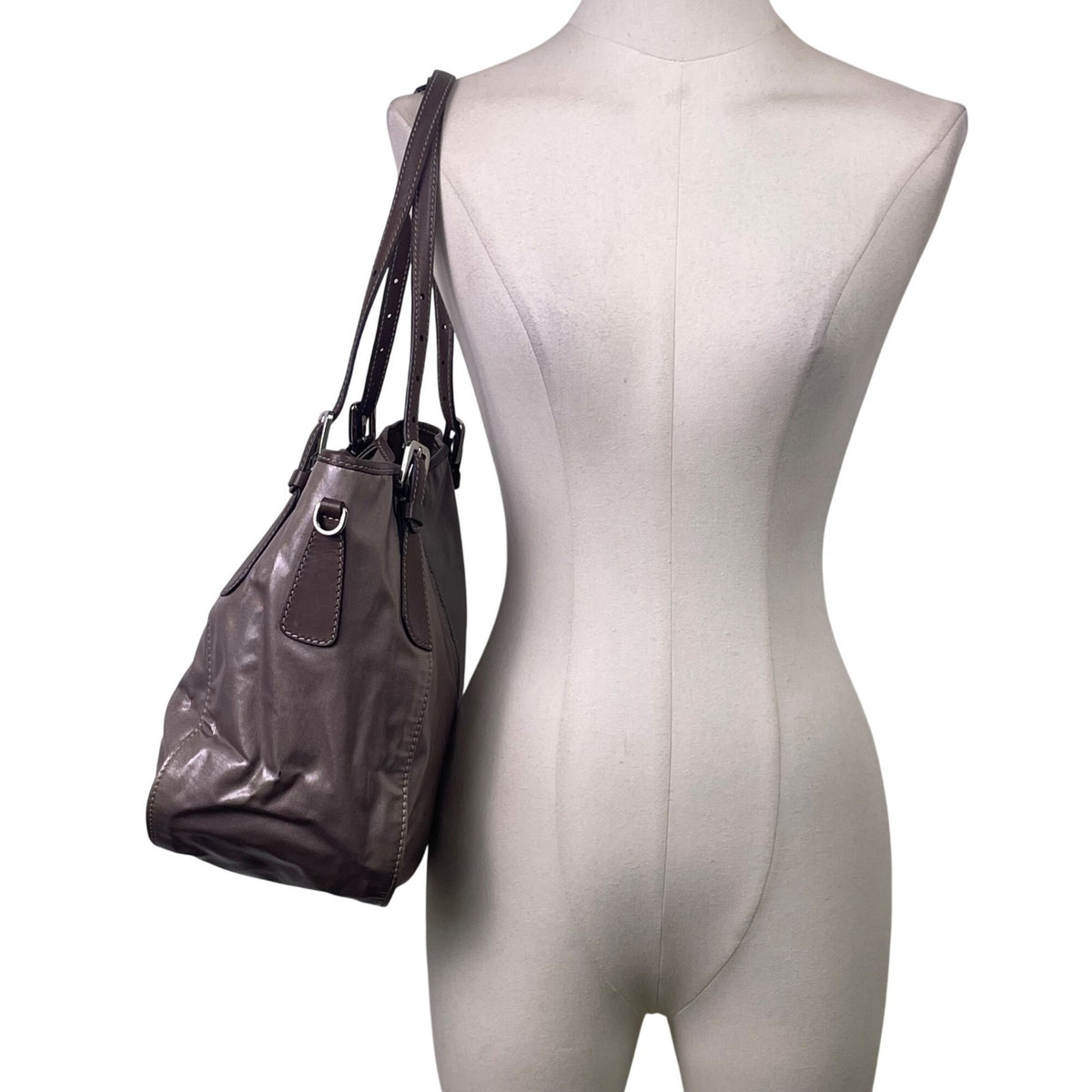 Tods Women’s Gray Patent & Brown Double Strap Signature Logo Accent Tote Bag