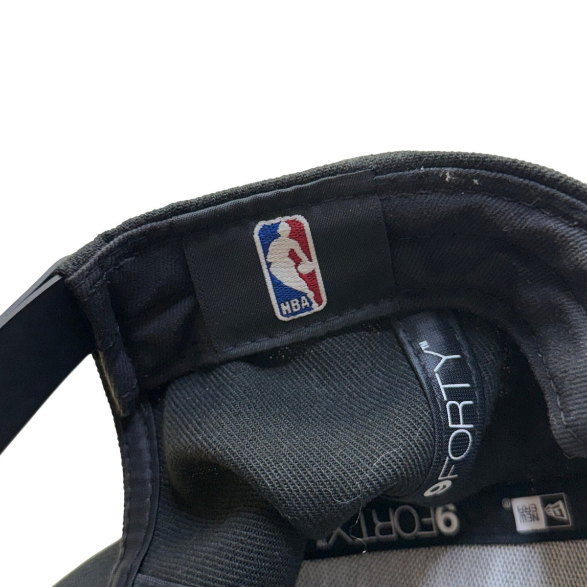 New Era Mens Black Polyester New York Knicks Snapback Cap Embroidered Logo OS