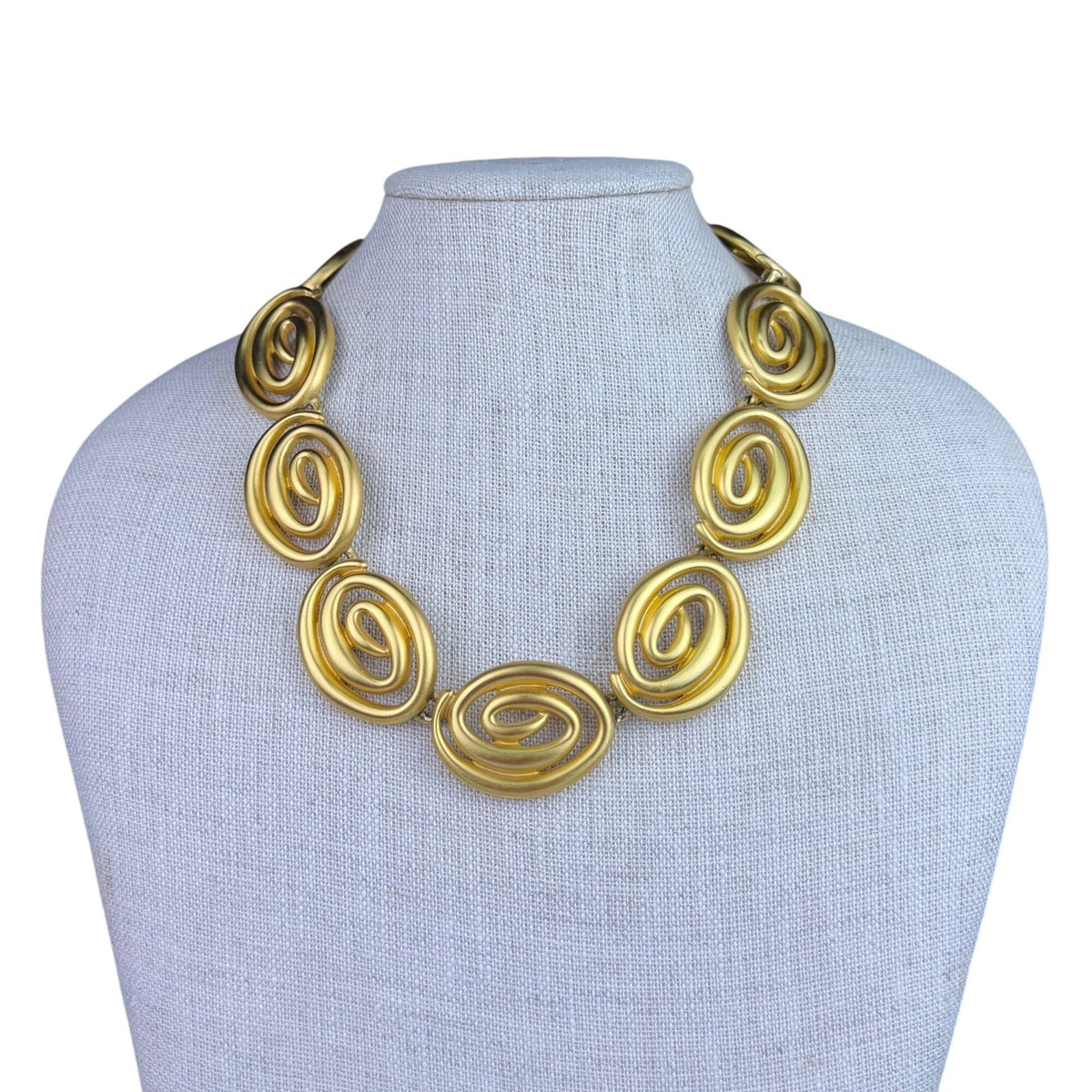 Anne Klein Womens Gold Tone Metal Swirl Statement Necklaces Adjustable