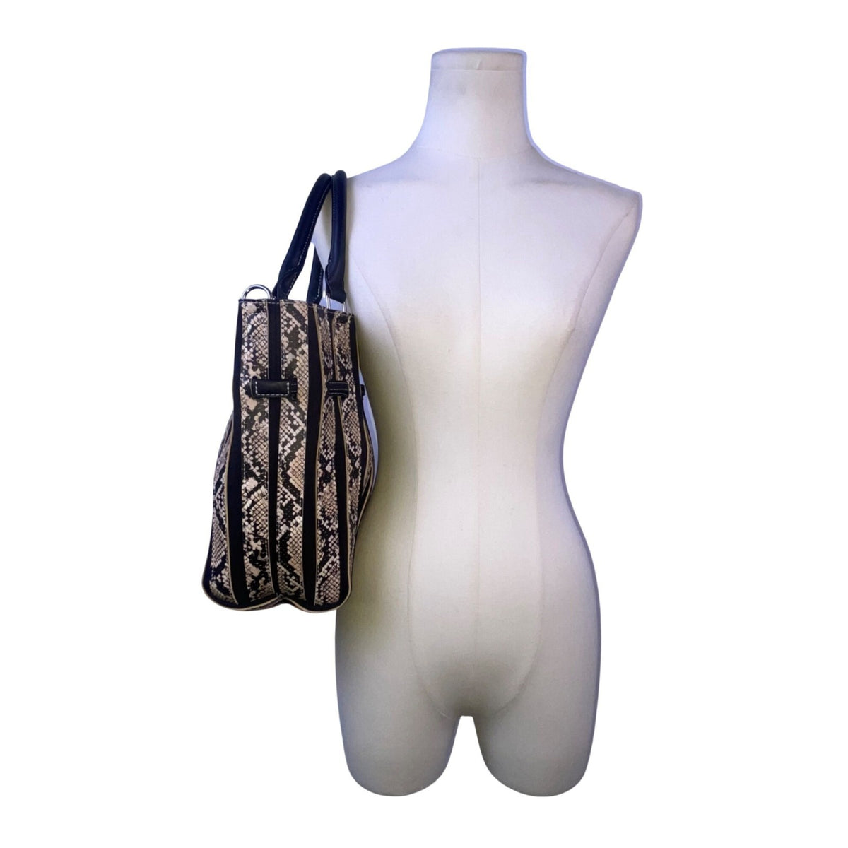 Salon De Ruban Women’s Black & Beige Snake Print Adjustable Strap Tote Bag