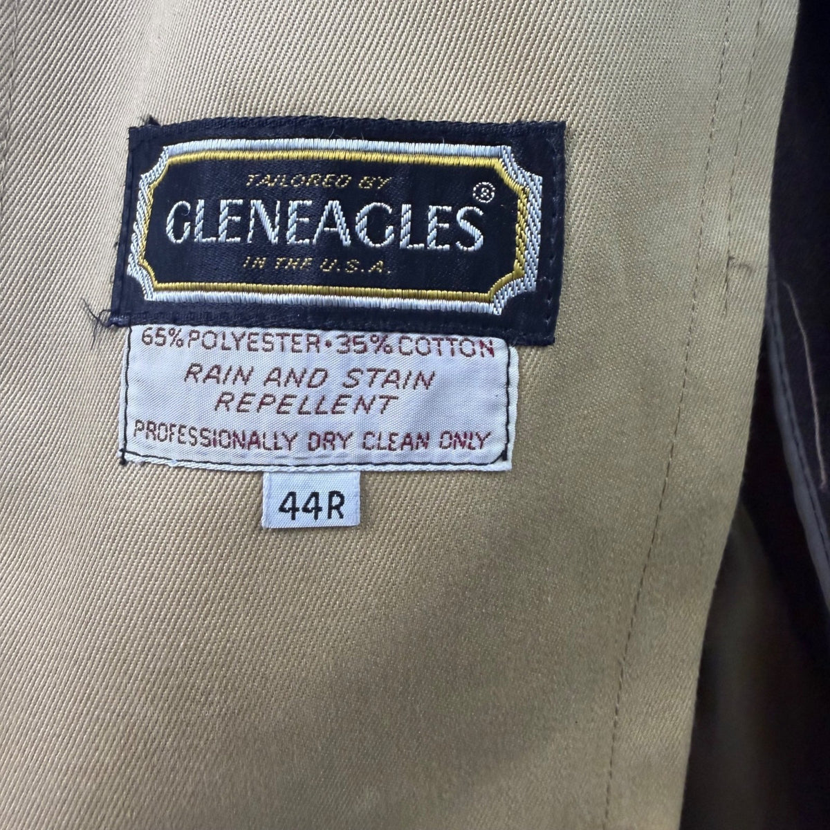 Vintage Christian D Mens Beige Trench Coat  Belted Classic Size 44R