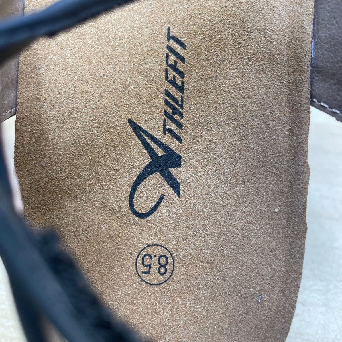 Athlefit Womens Black Leather Cross-Strap Open Toe Sandals Sz 8.5