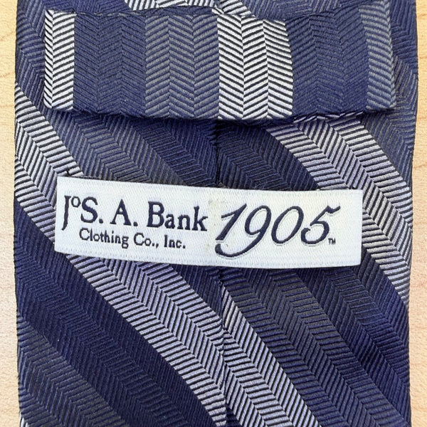 Jos A Bank Mens Blue Silk Striped Tie Classic Chevron Pattern Formal Necktie 5