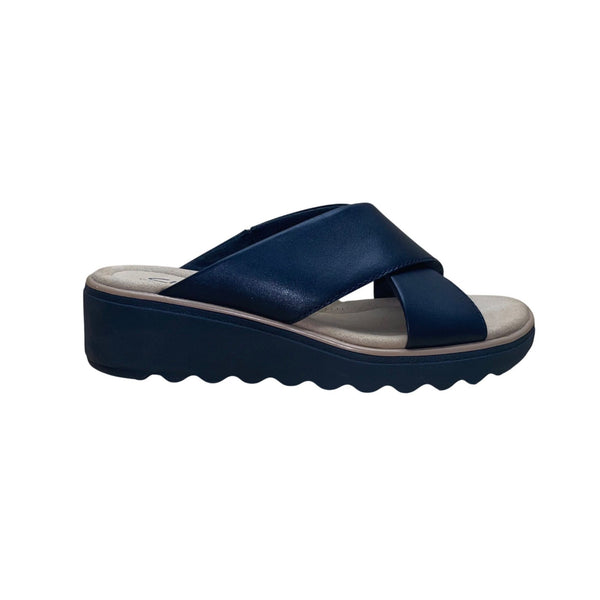 Clarks Collection Women’s Black Criss-Cross Comfort Wedge Slide Sandals Size 7.5